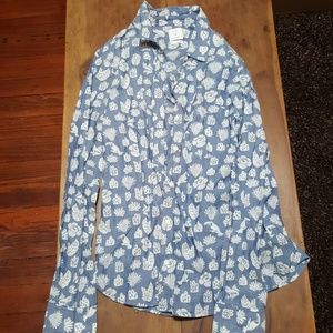 Gap long sleeve button up size S